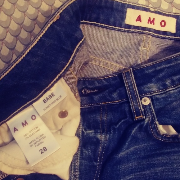 AMO Babe in 'Something Blue' Denim - Picture 2 of 5